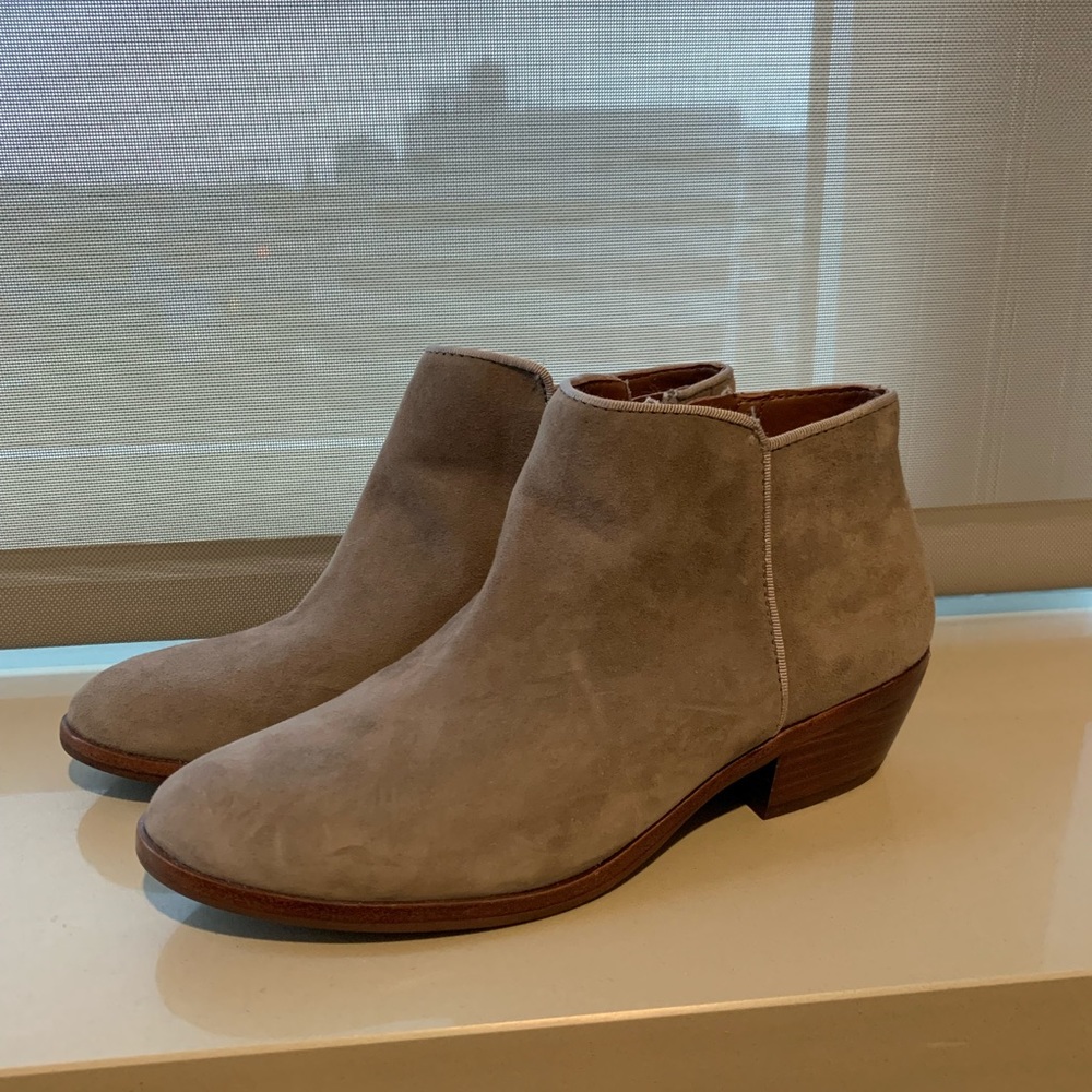 Sam Edelman Petty Ankle Bootie - Size 5
